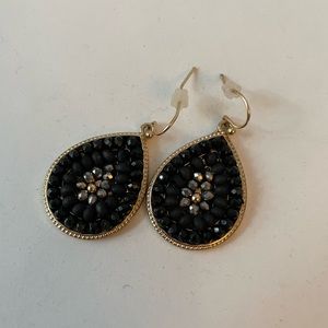 Black hanging tear drop earrings